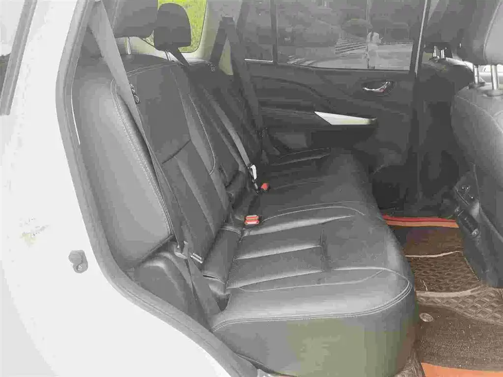 Nissan Terra — миниатюра 17