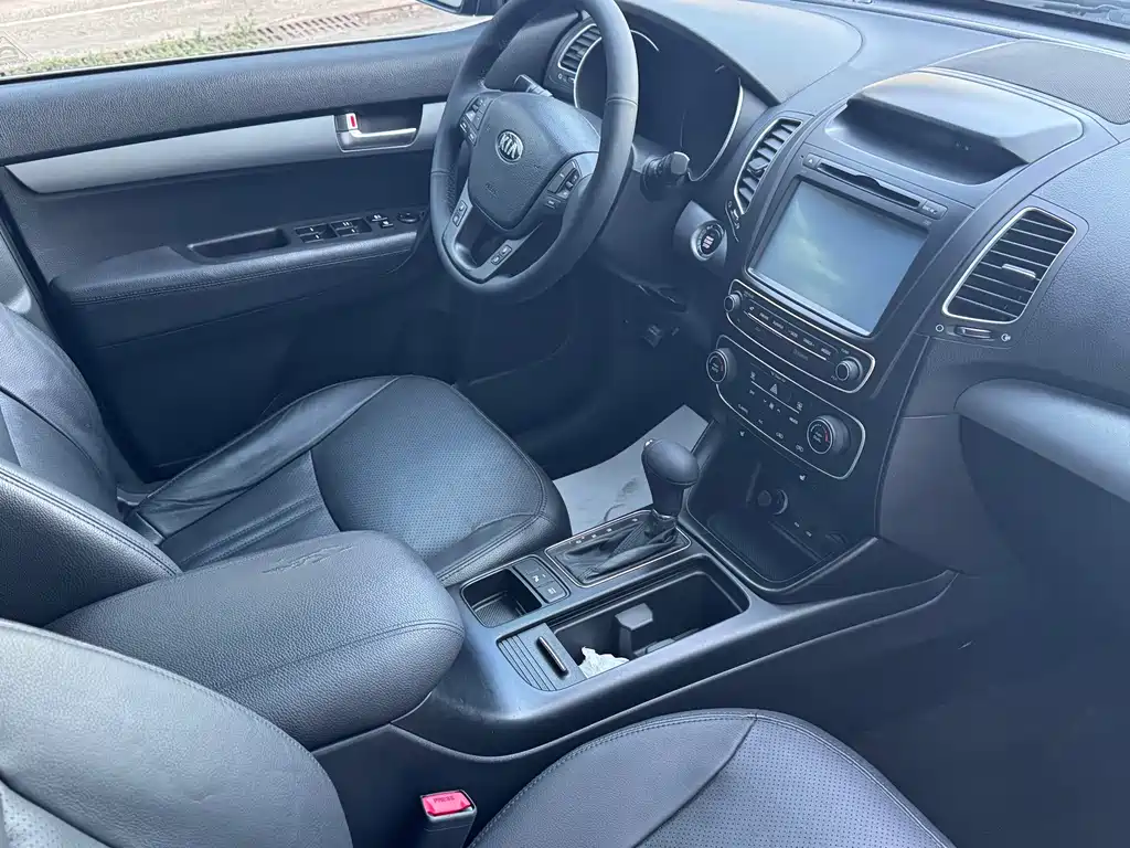 Kia Sorento — миниатюра 7