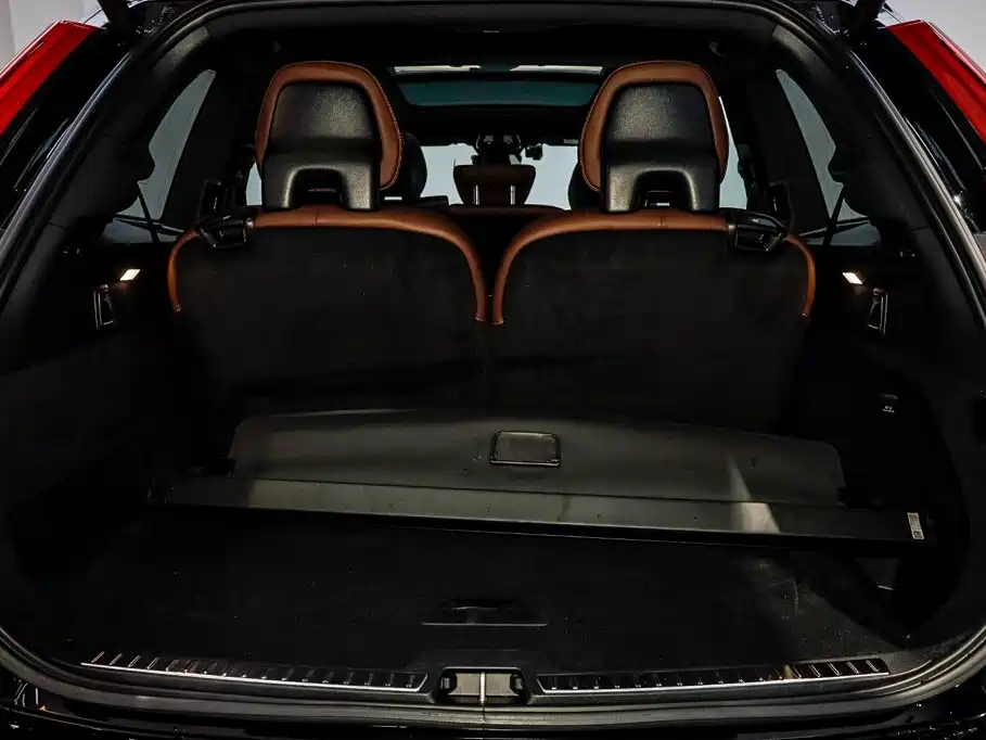 Volvo XC90 — миниатюра 6