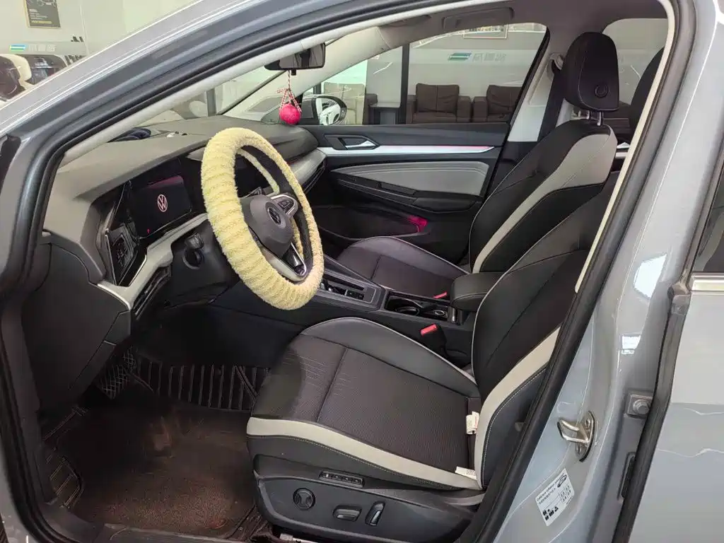 Volkswagen Golf — миниатюра 8