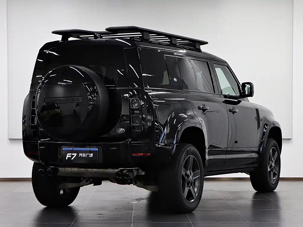 Land Rover Defender — миниатюра 6