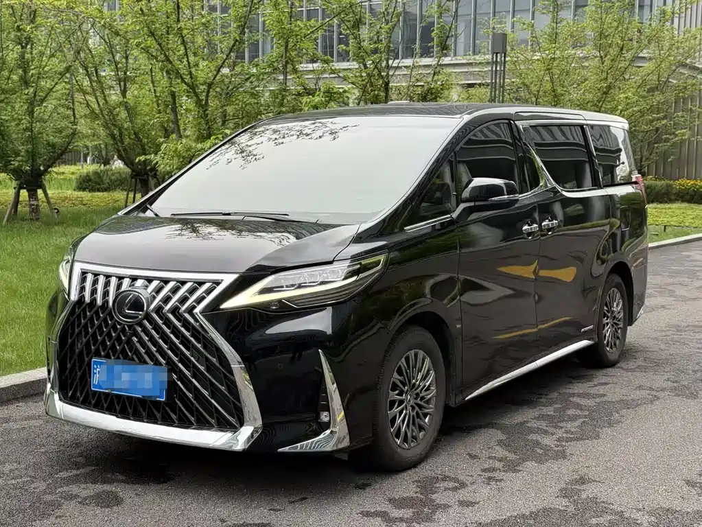 Lexus LM 2021