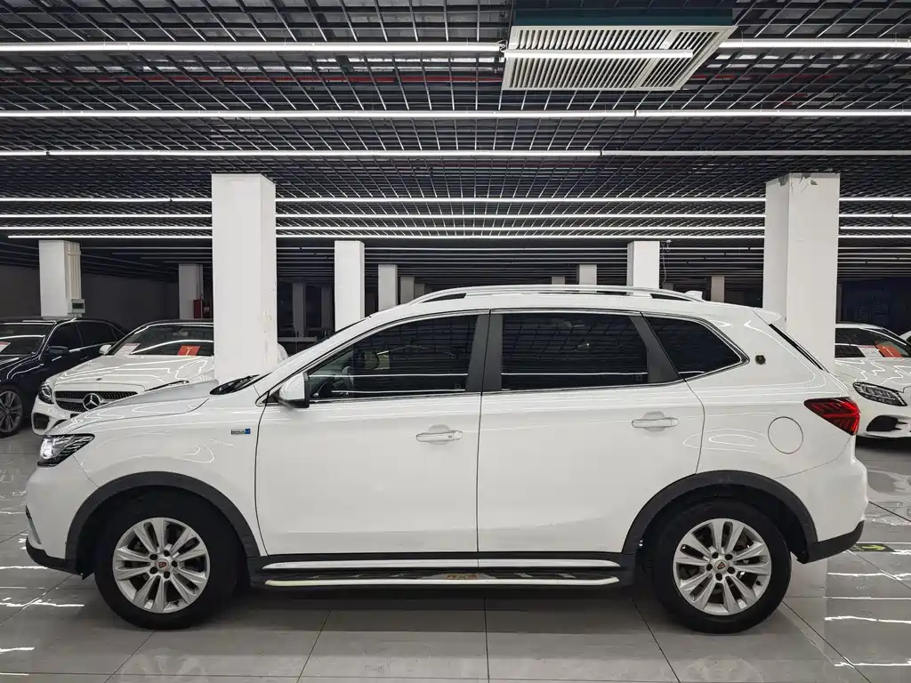 ROEWE RX5
