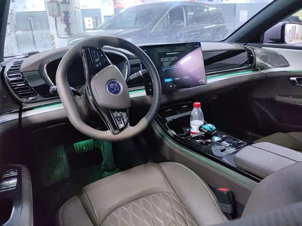 BYD Han 2025 DM-i Smart Drive 125KM Flagship