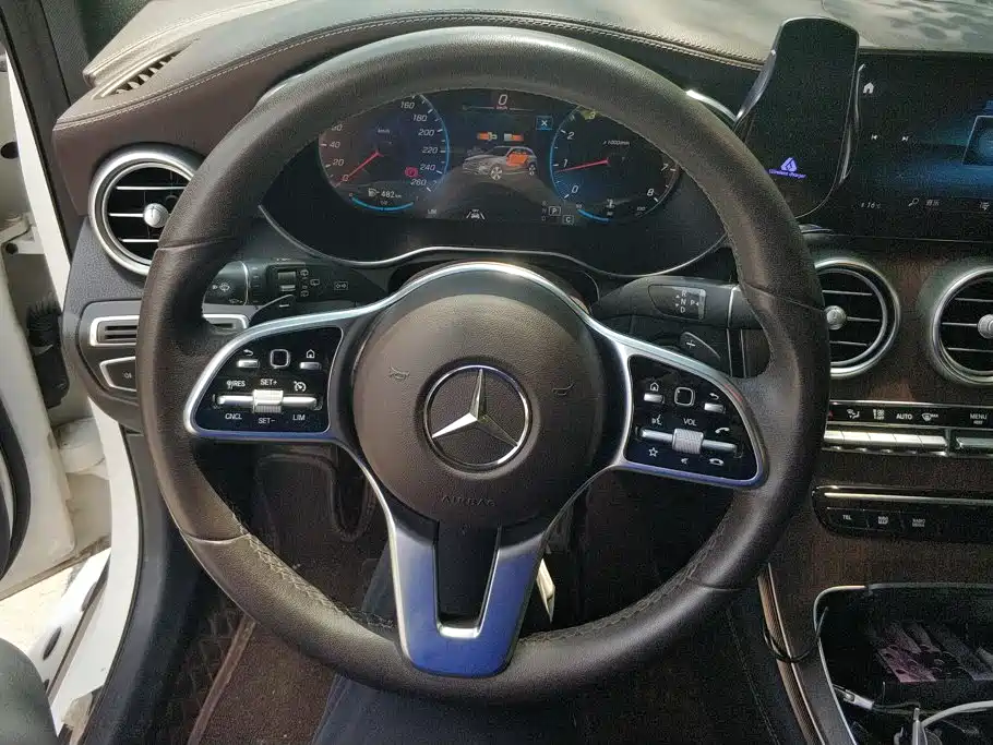 Mercedes-Benz GLC — миниатюра 15