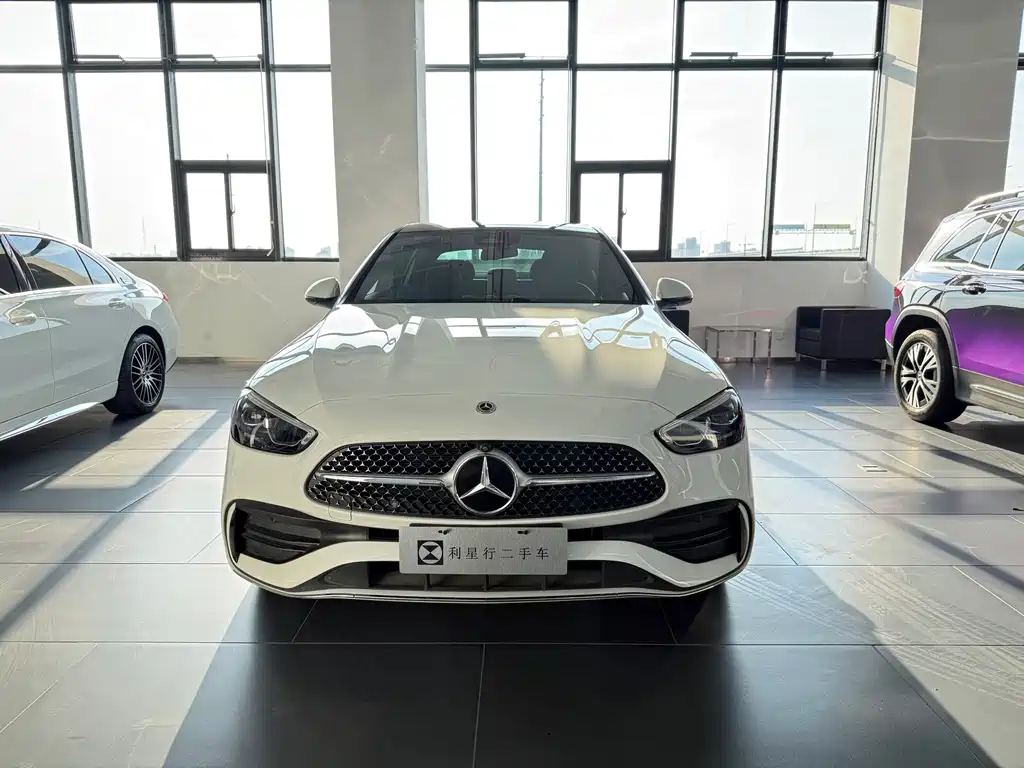 Mercedes-Benz C-Class — миниатюра 2