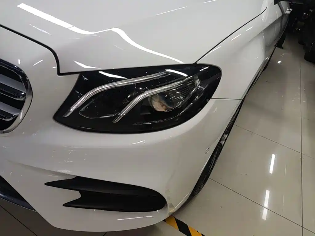 Mercedes-Benz E-Class — миниатюра 24
