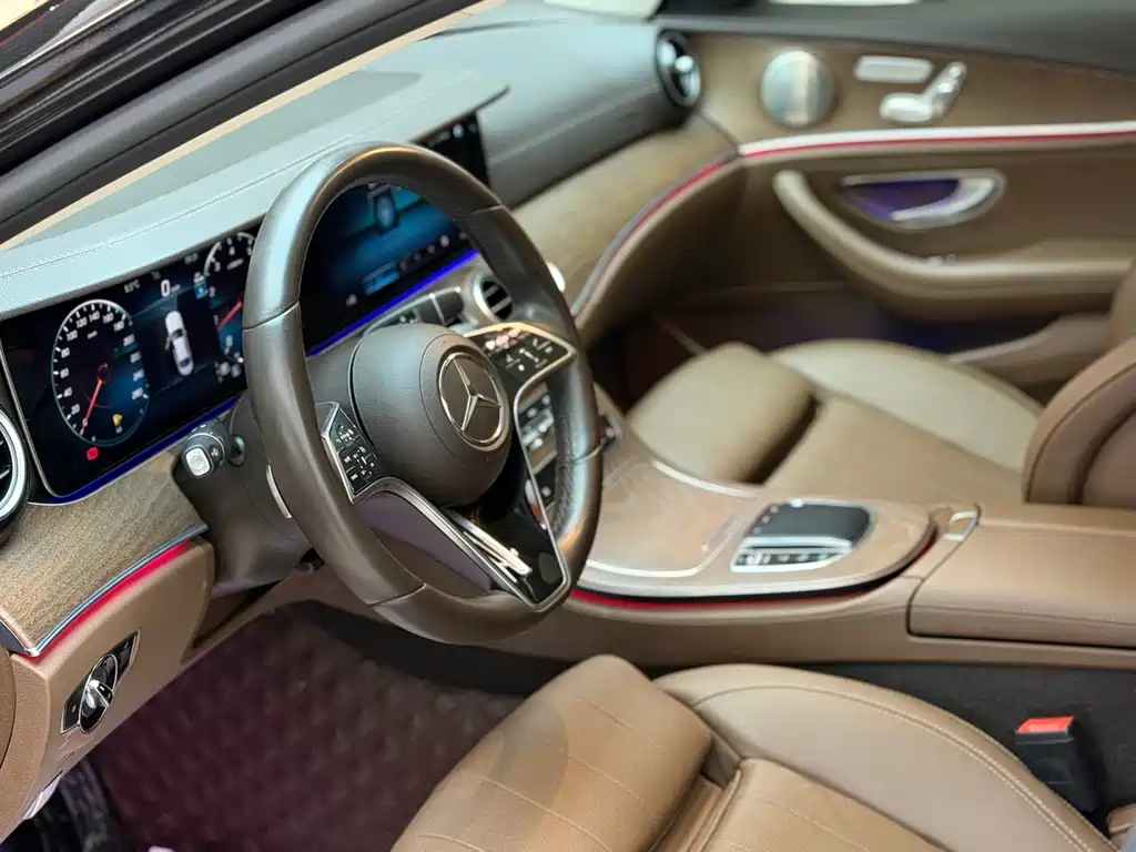 MERCEDES-BENZ E CLASS