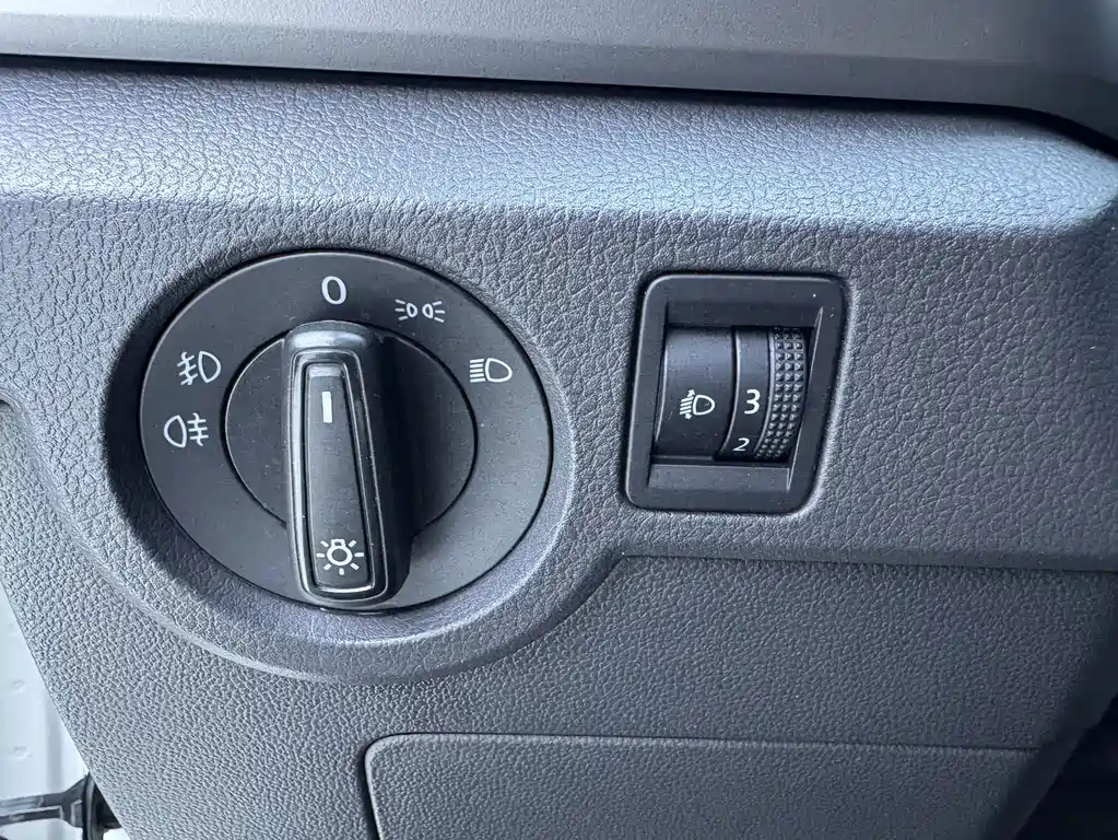 Volkswagen T-Cross — миниатюра 15