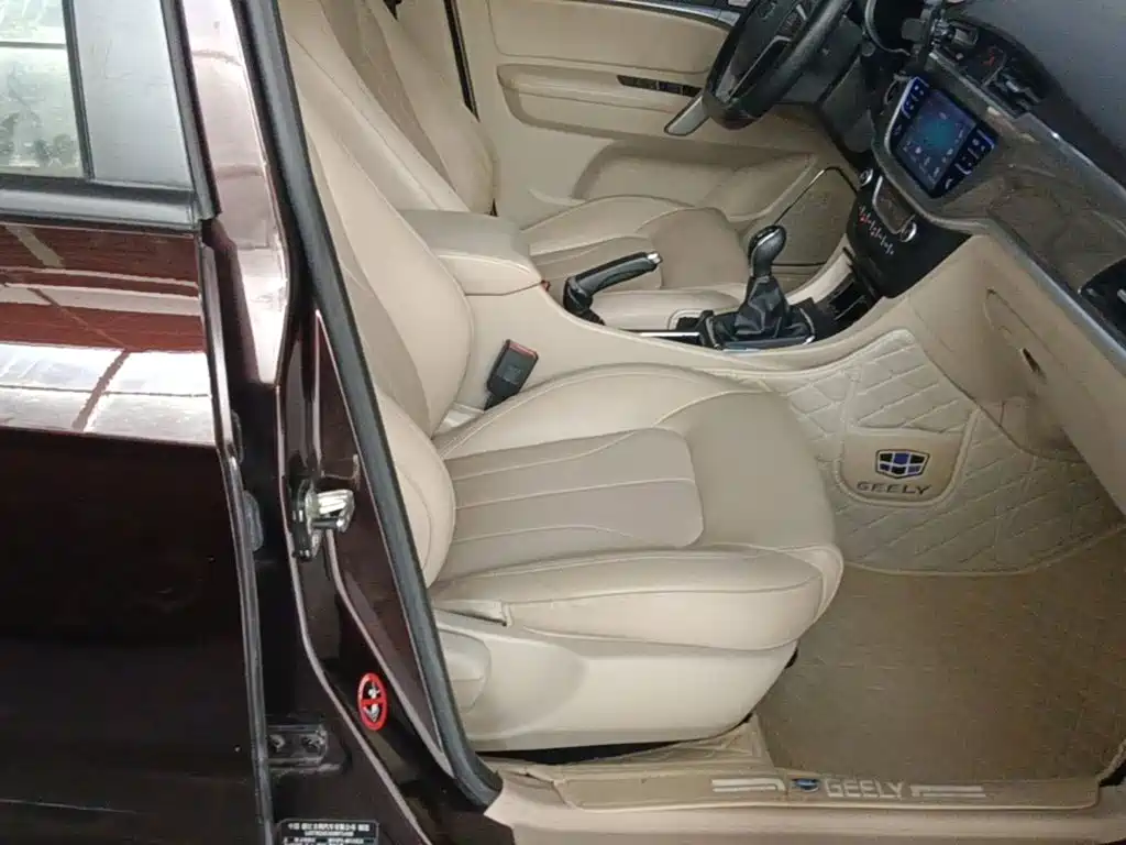 Geely Emgrand — миниатюра 25