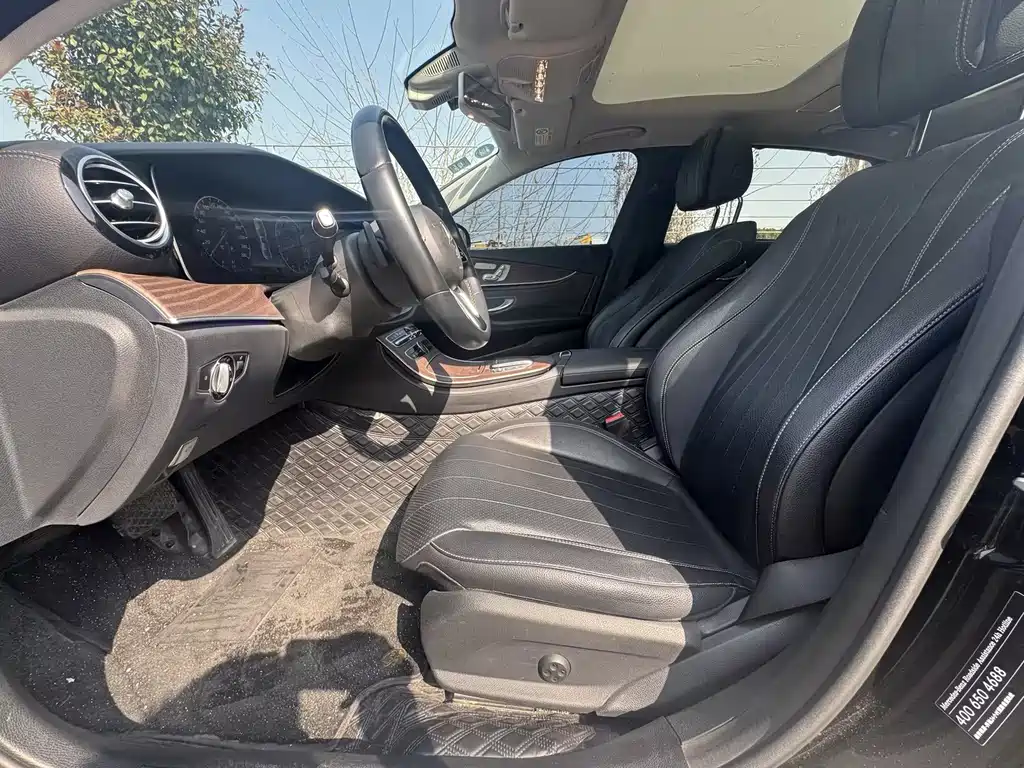 MERCEDES-BENZ E CLASS