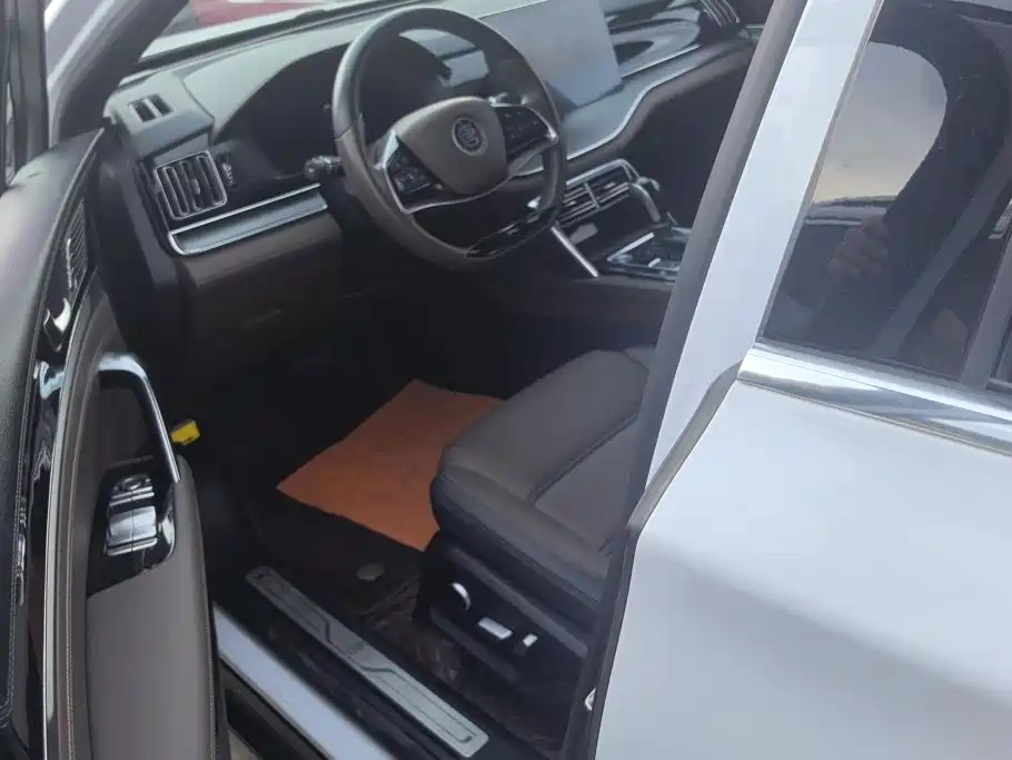 BYD Tang — миниатюра 9