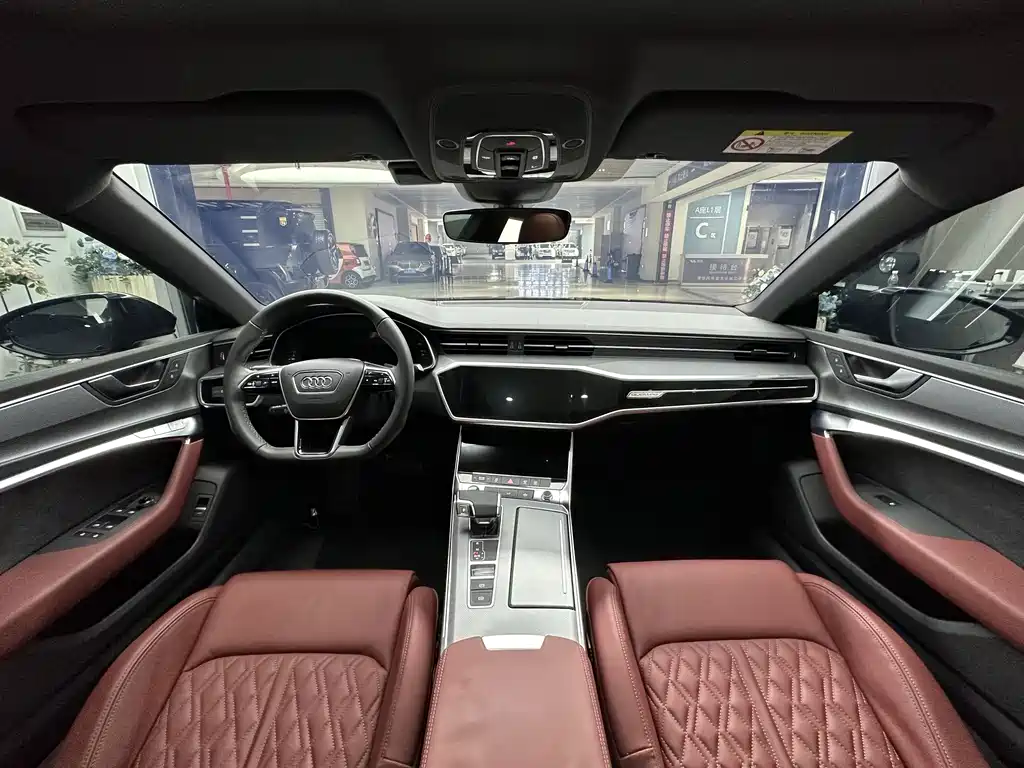 Audi A7L — миниатюра 9