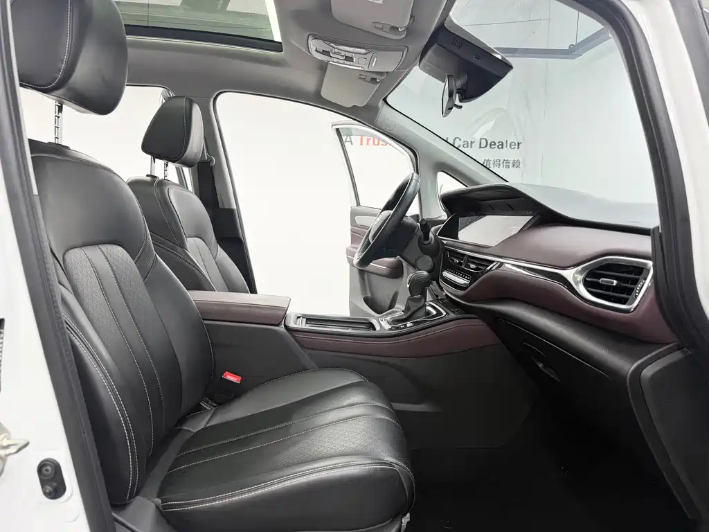 GAC Motor Trumpchi M6 — миниатюра 8