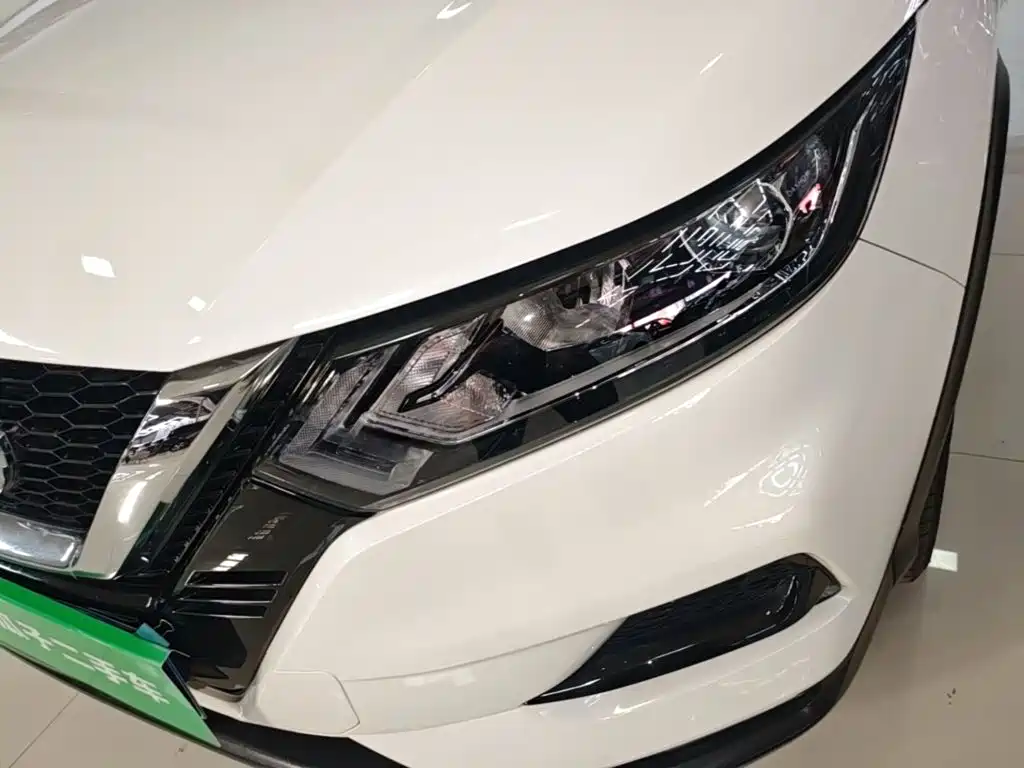 Nissan Qashqai — миниатюра 24