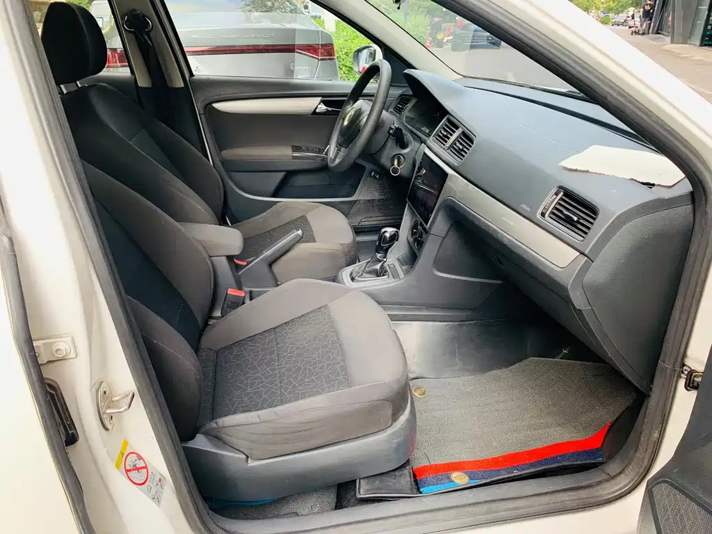 Volkswagen Lavida — миниатюра 13