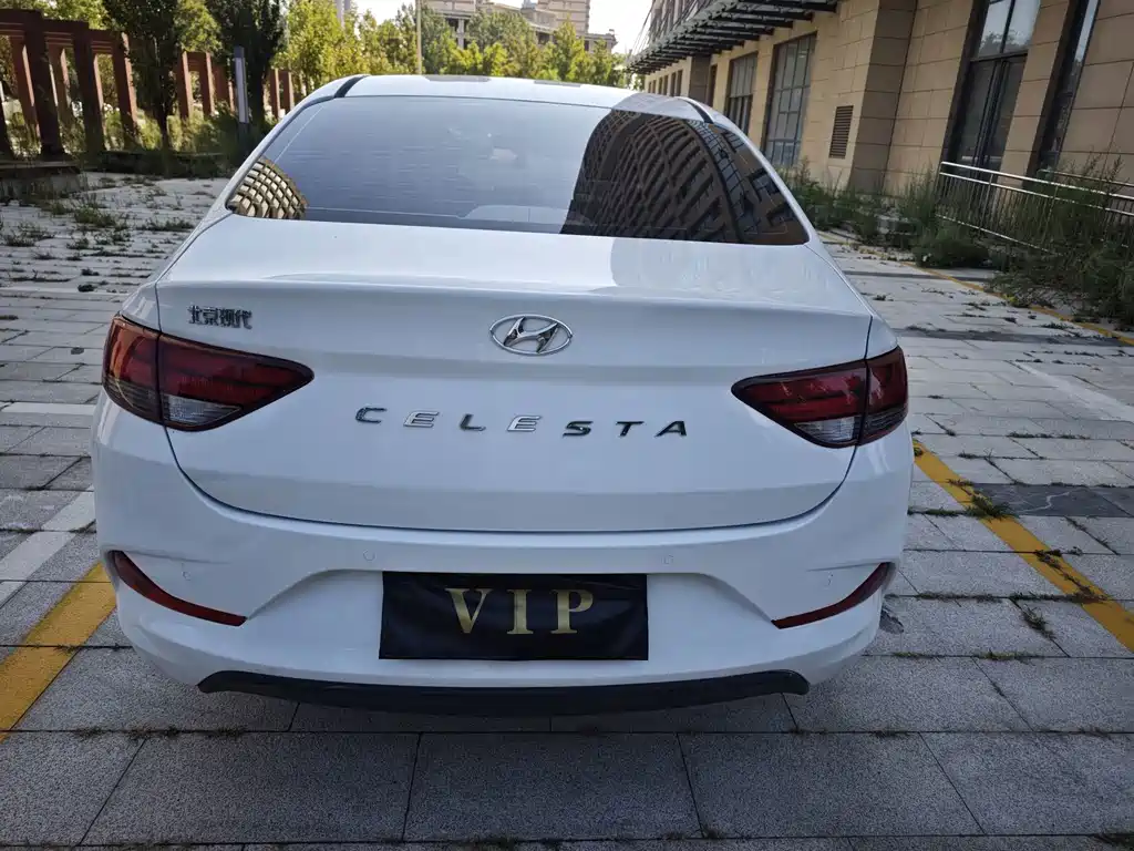 Hyundai Elantra — миниатюра 5