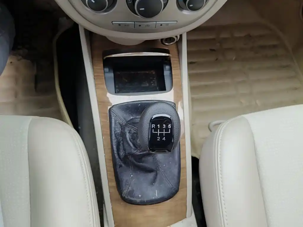 Buick Excelle — миниатюра 14