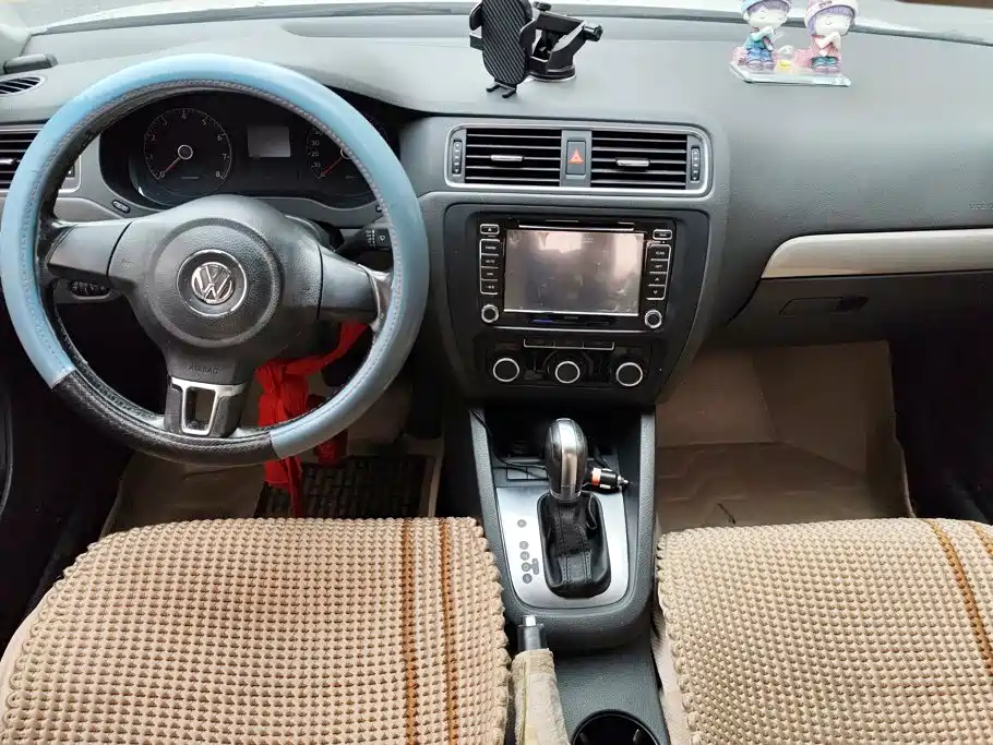Volkswagen Sagitar — миниатюра 12