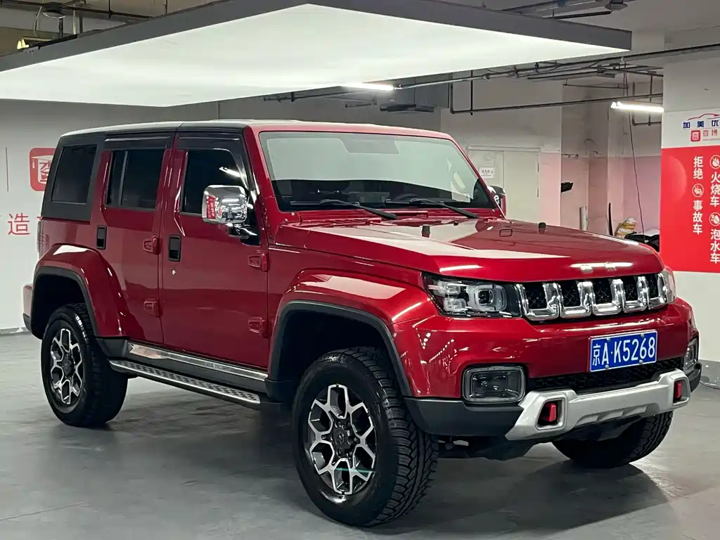 BAIC BJ40 2019 PLUS 2.3T MT Premium VI