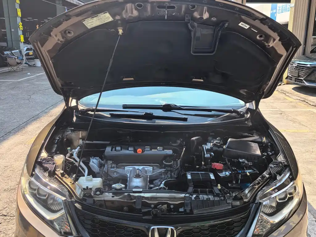 Honda Jade — миниатюра 15
