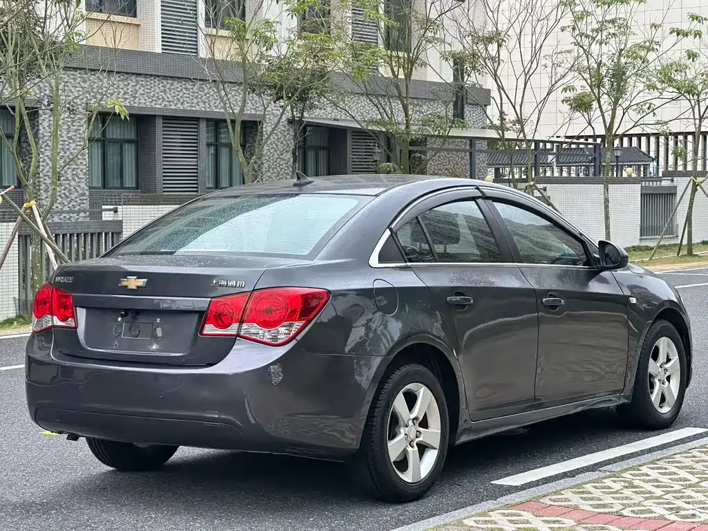 Chevrolet Cruze 2013 1.6L SL MT