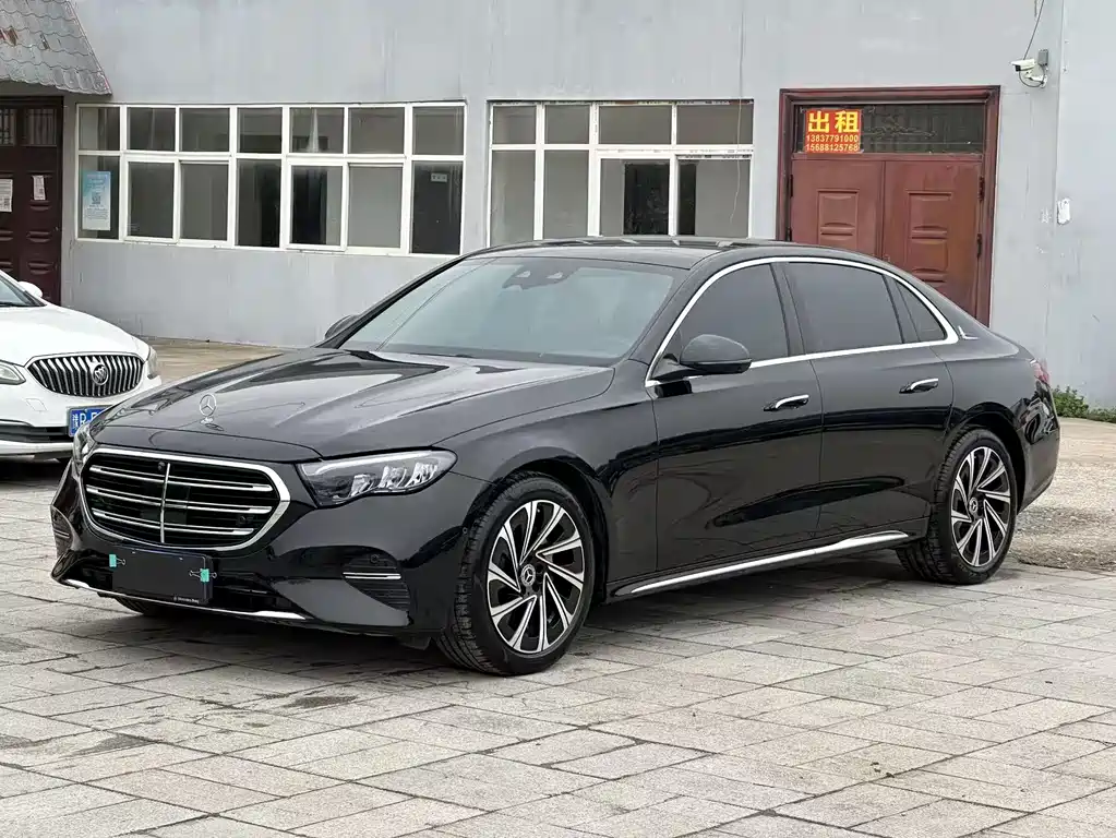 Mercedes-Benz E-Class 2025
