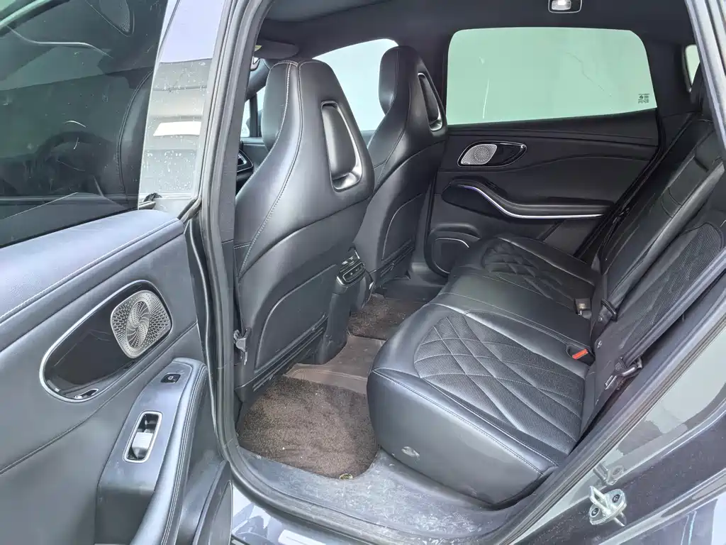 RISING AUTO FEIFAN R7