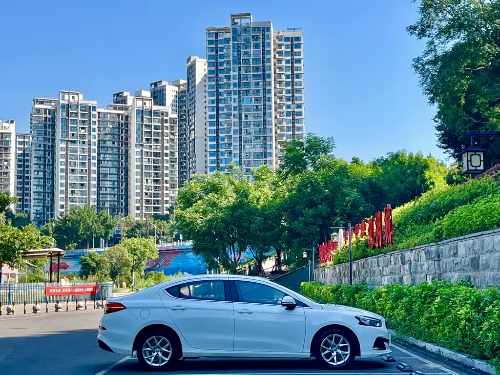 Zhonghua H3 — миниатюра 4