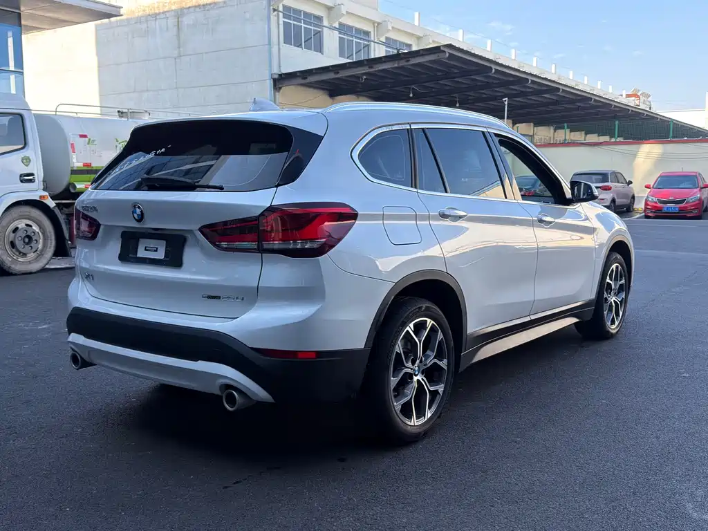 BMW X1 — миниатюра 5