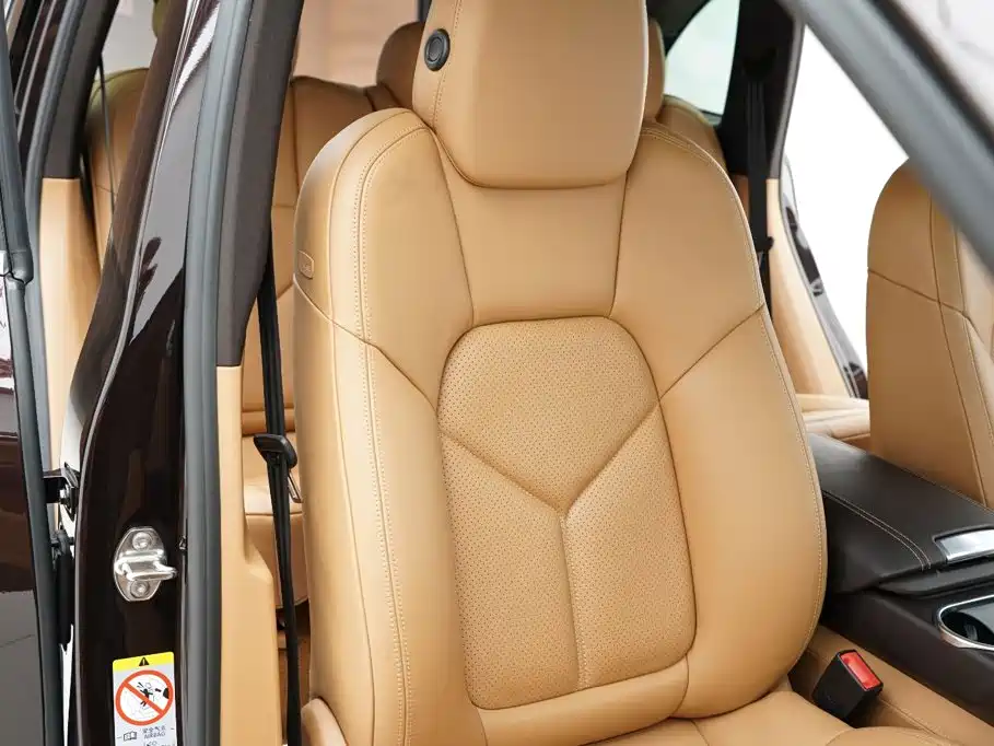 Porsche Cayenne — миниатюра 15
