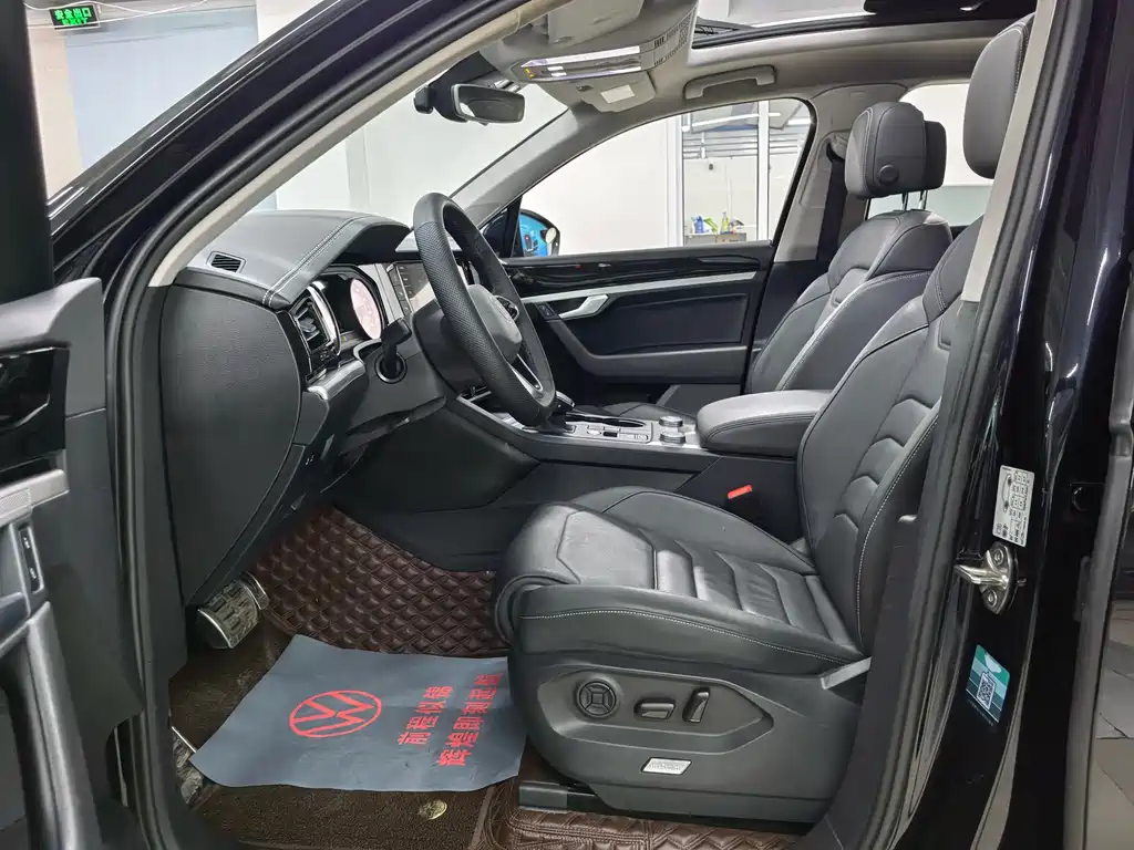 Volkswagen Touareg 2021 2.0TSI