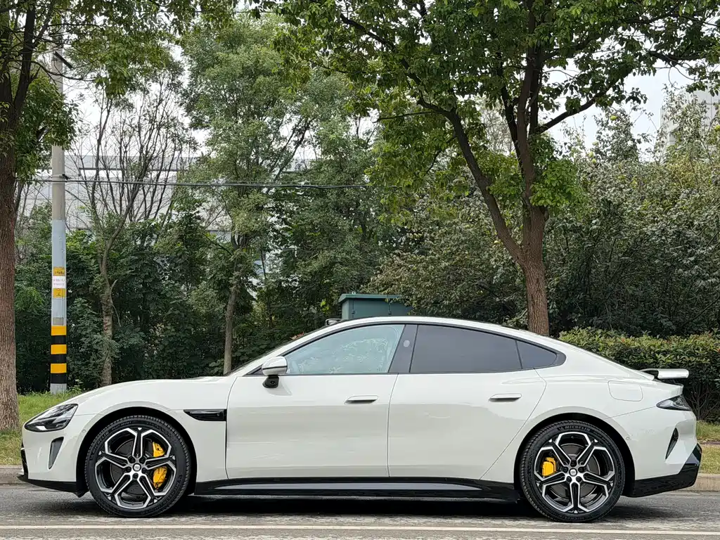 XIAOMI CAR XIAOMI SU7