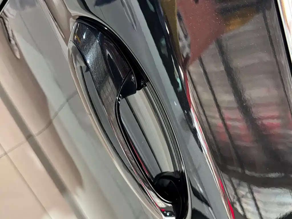 BMW 5 Series — миниатюра 29