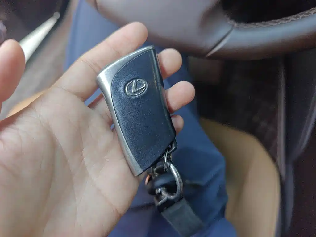 Lexus ES — миниатюра 12