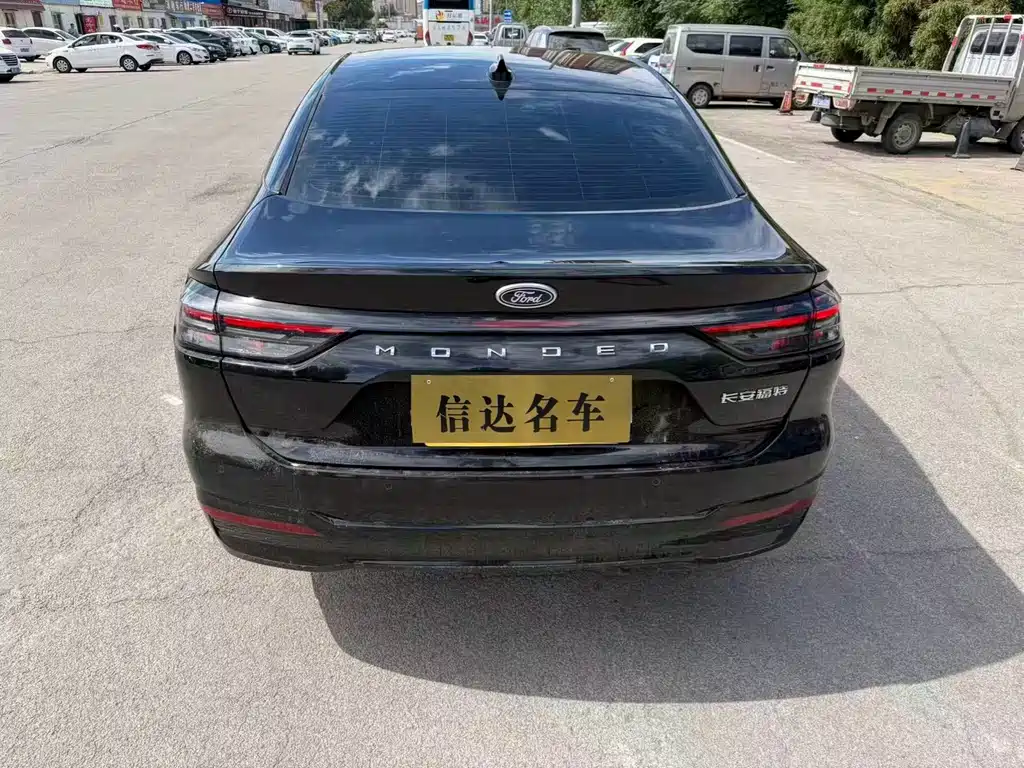 Ford Mondeo — миниатюра 8