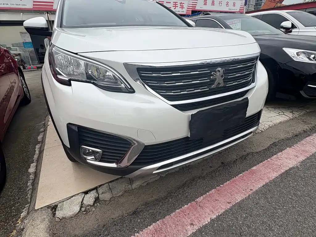 Peugeot 5008 — миниатюра 3
