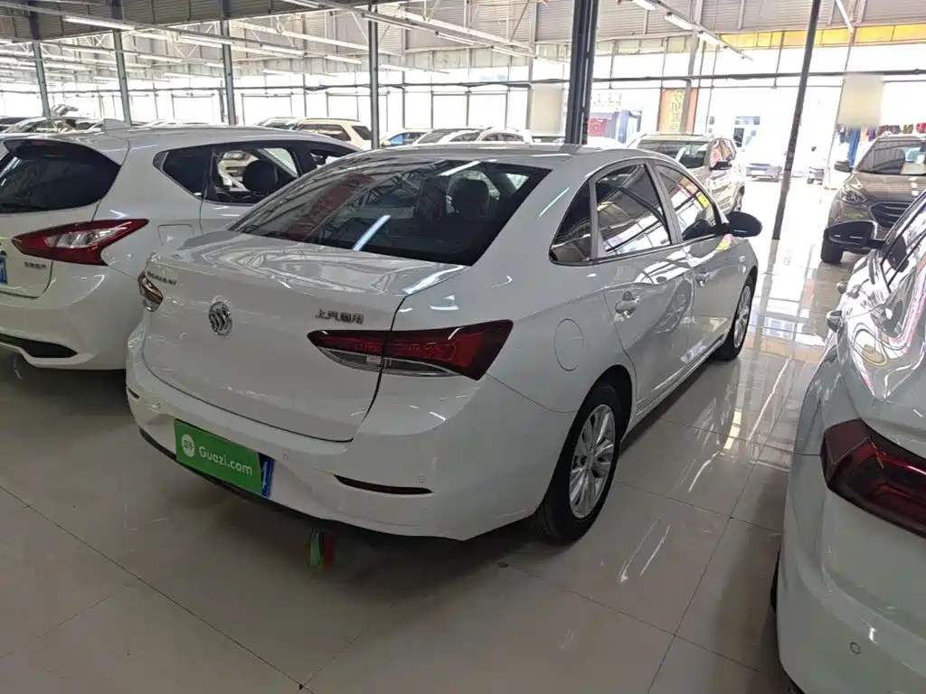 Buick Excelle — миниатюра 7