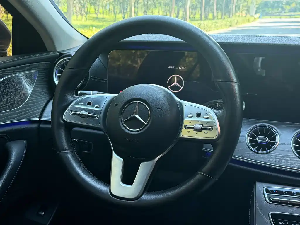 Mercedes-Benz CLS — миниатюра 4