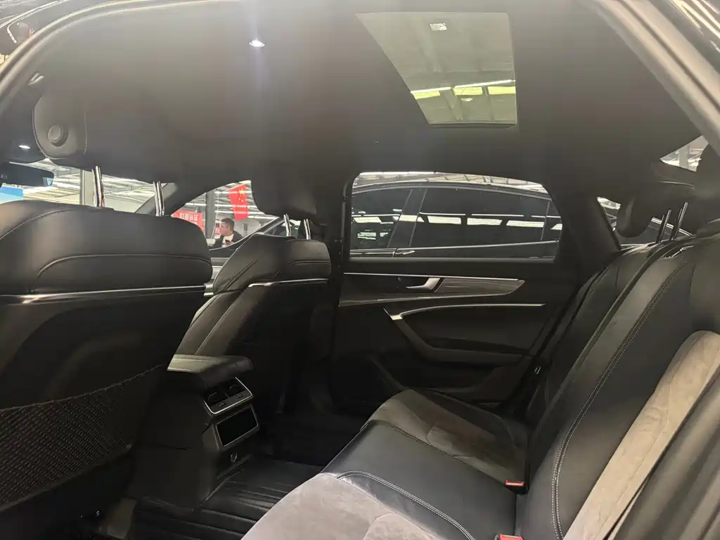 Audi A6L — миниатюра 10