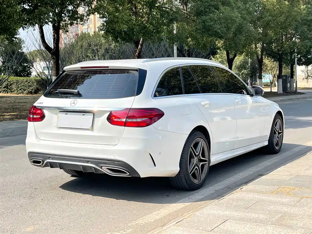 MERCEDES-BENZ C CLASS