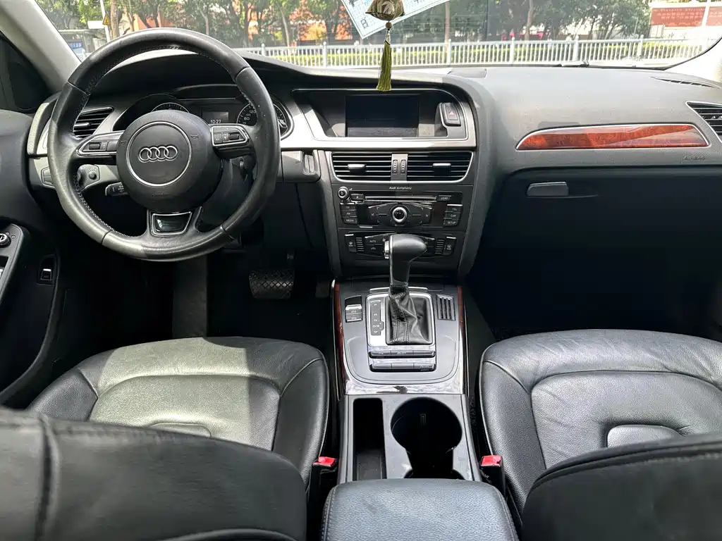 Audi A4L — миниатюра 11