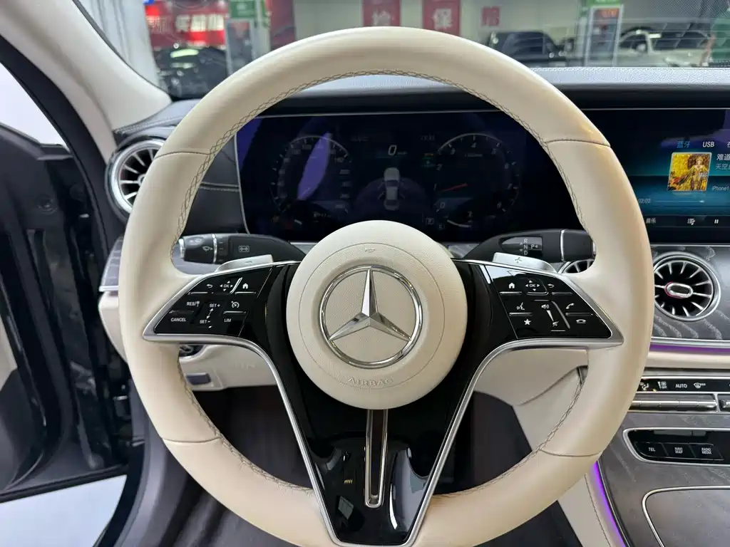 Mercedes-Benz CLS — миниатюра 2