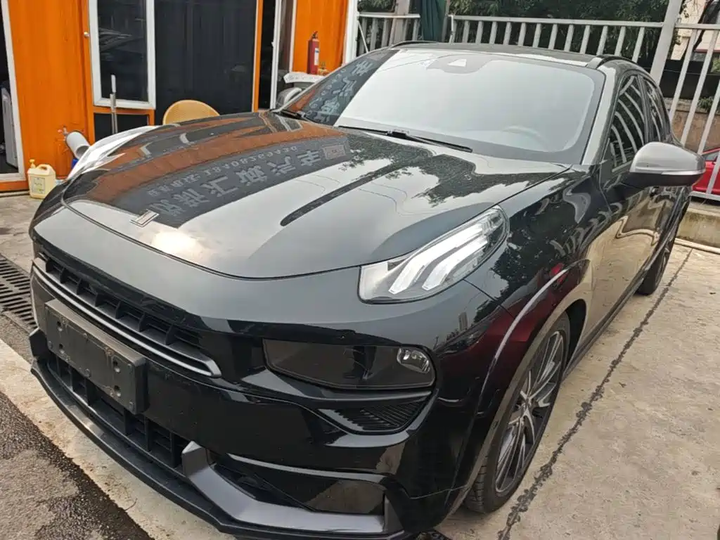 Lynk & Co 02 Hatchback