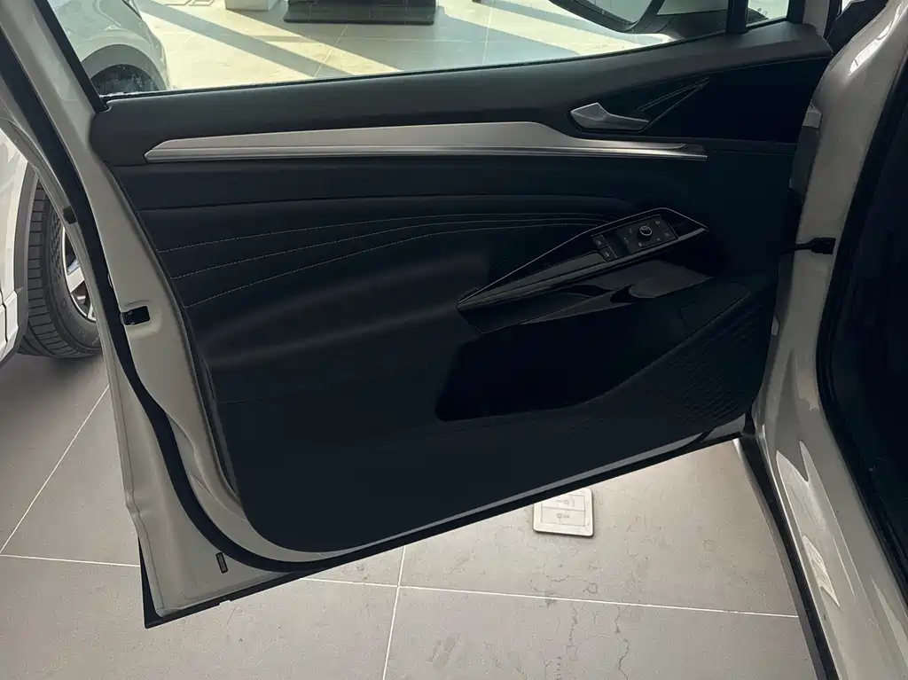 VOLKSWAGEN ID.4 CROZZ