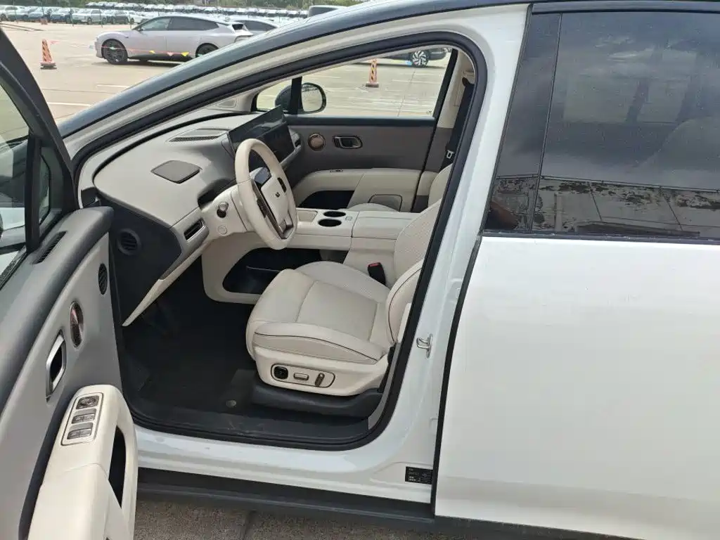 Li Auto Li i8 — миниатюра 4