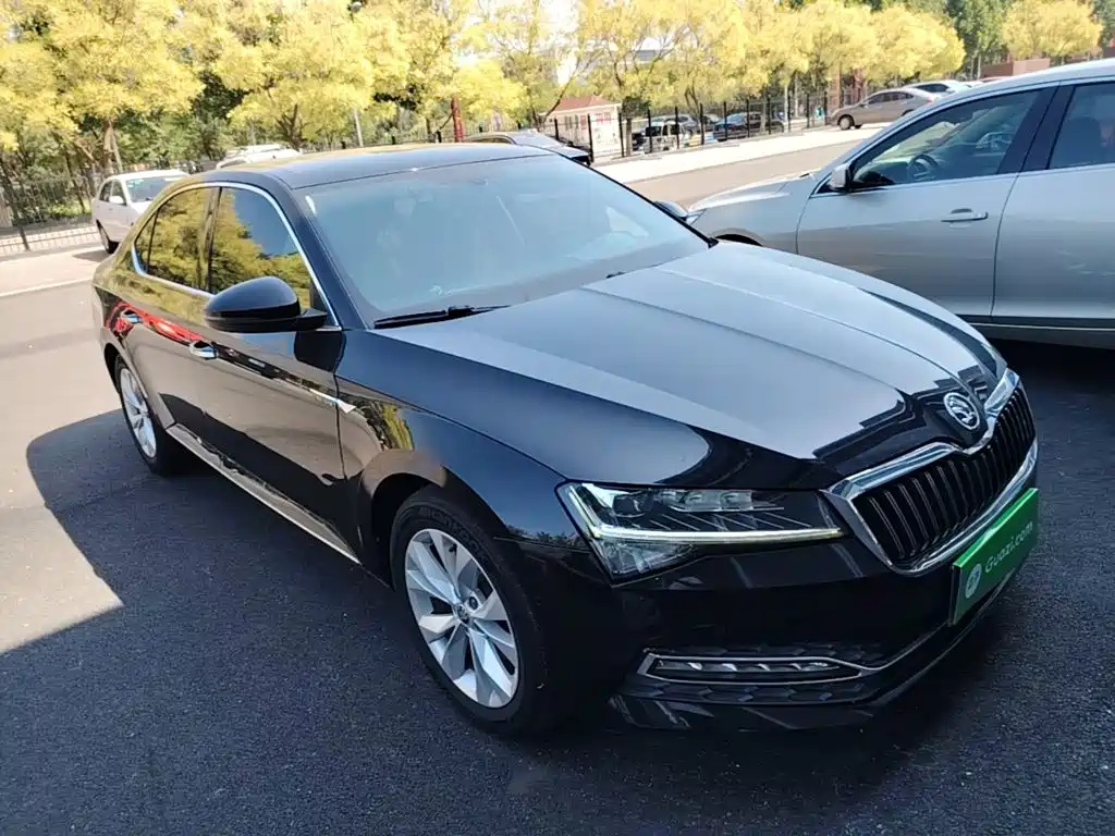 Skoda Superb — миниатюра 4