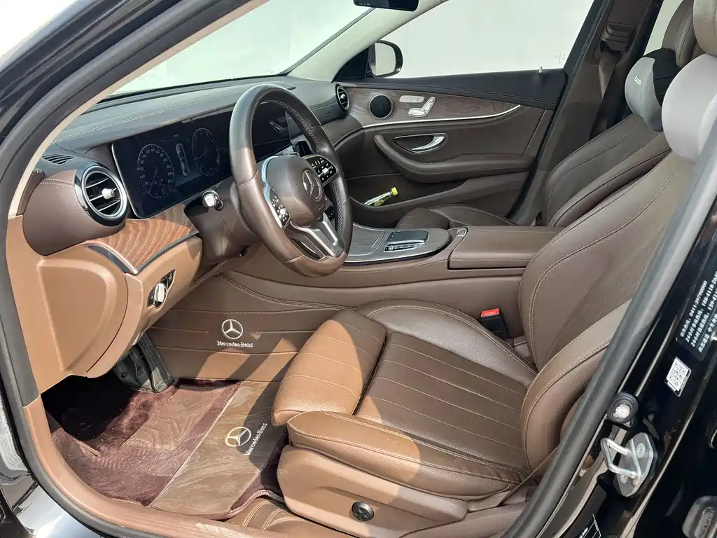 Mercedes-Benz E-Class — миниатюра 9