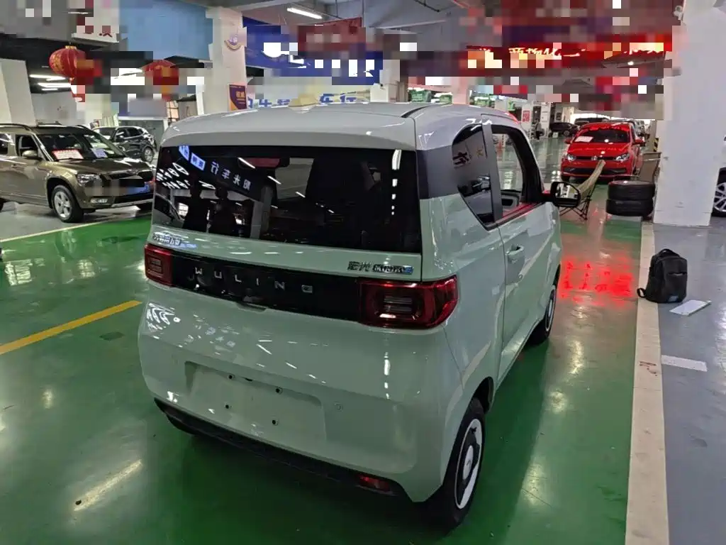 Wuling MINIEV — миниатюра 7