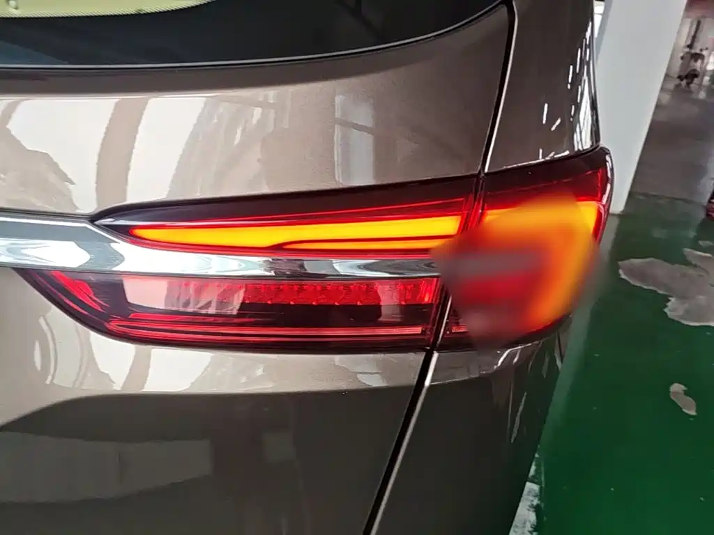 Buick GL8 — миниатюра 8